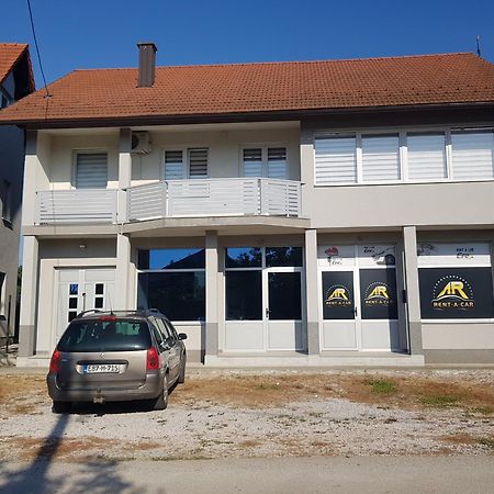 As Guesthouse Krzevici Bagian luar foto