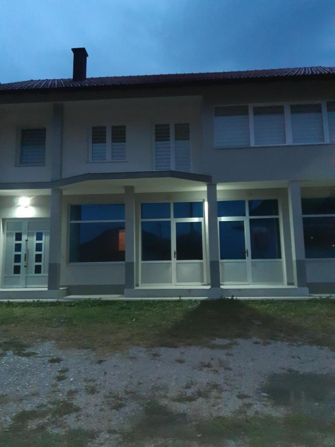 As Guesthouse Krzevici Bagian luar foto