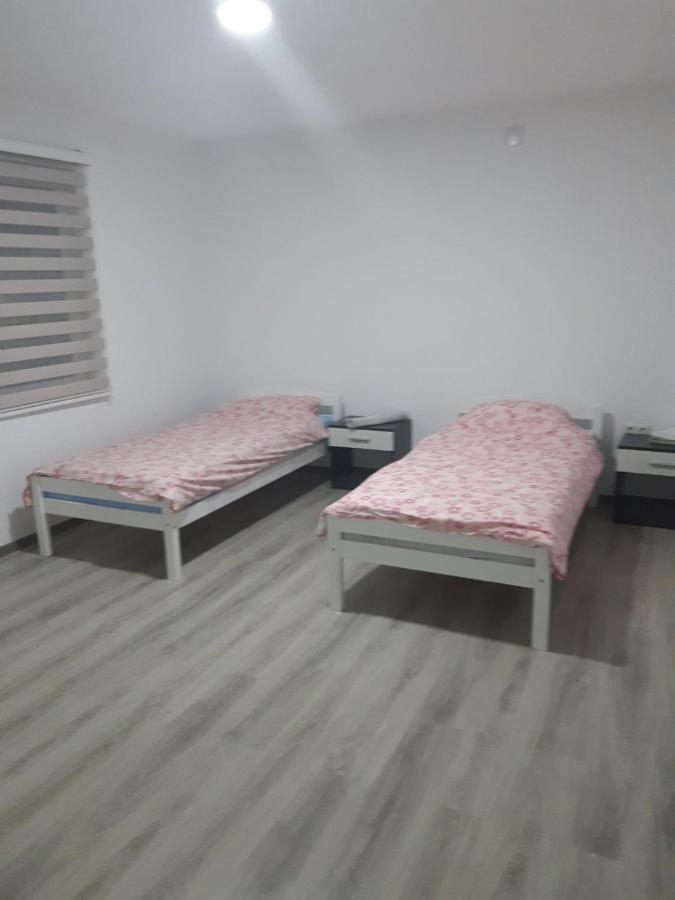 As Guesthouse Krzevici Bagian luar foto