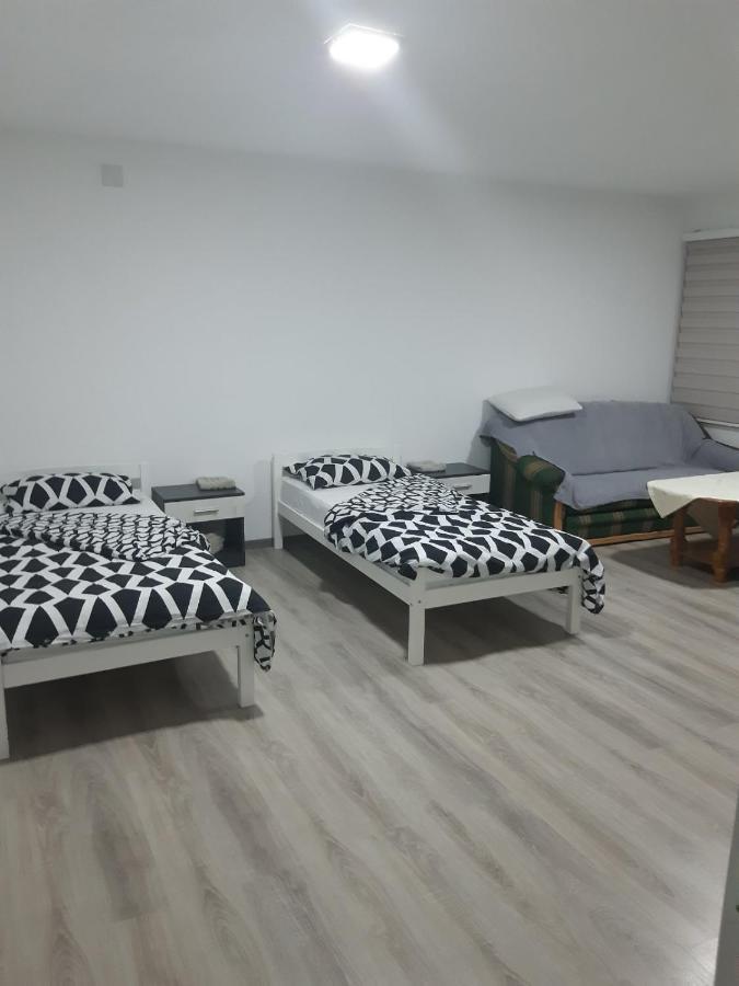As Guesthouse Krzevici Bagian luar foto